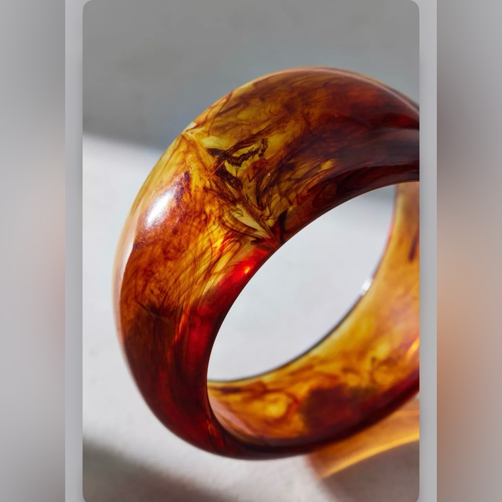 Urban Outfitters marbled bangle Bracelet - Picture 3 of 15